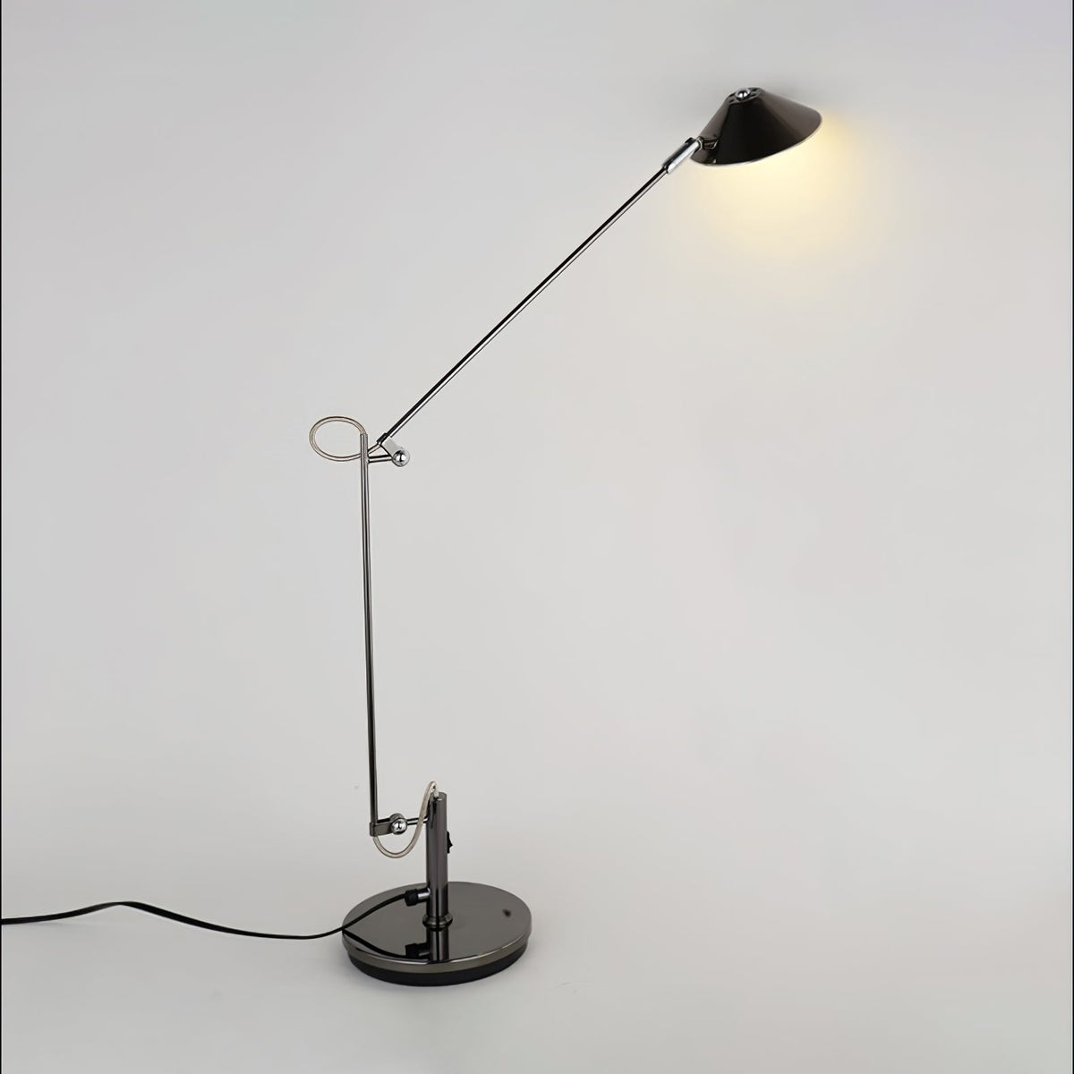 Ostin Black Metal LED Office Task Lamp