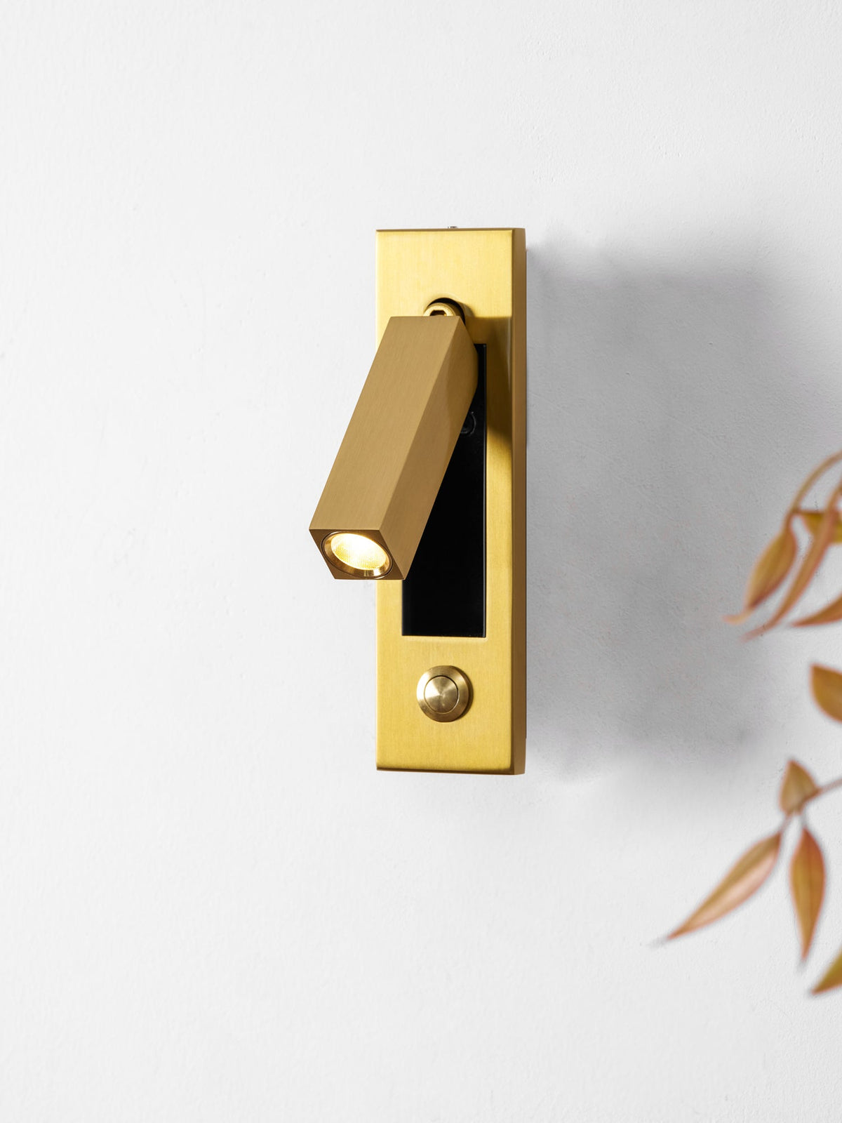 Lumo Recessed Bedside Reading Sconce