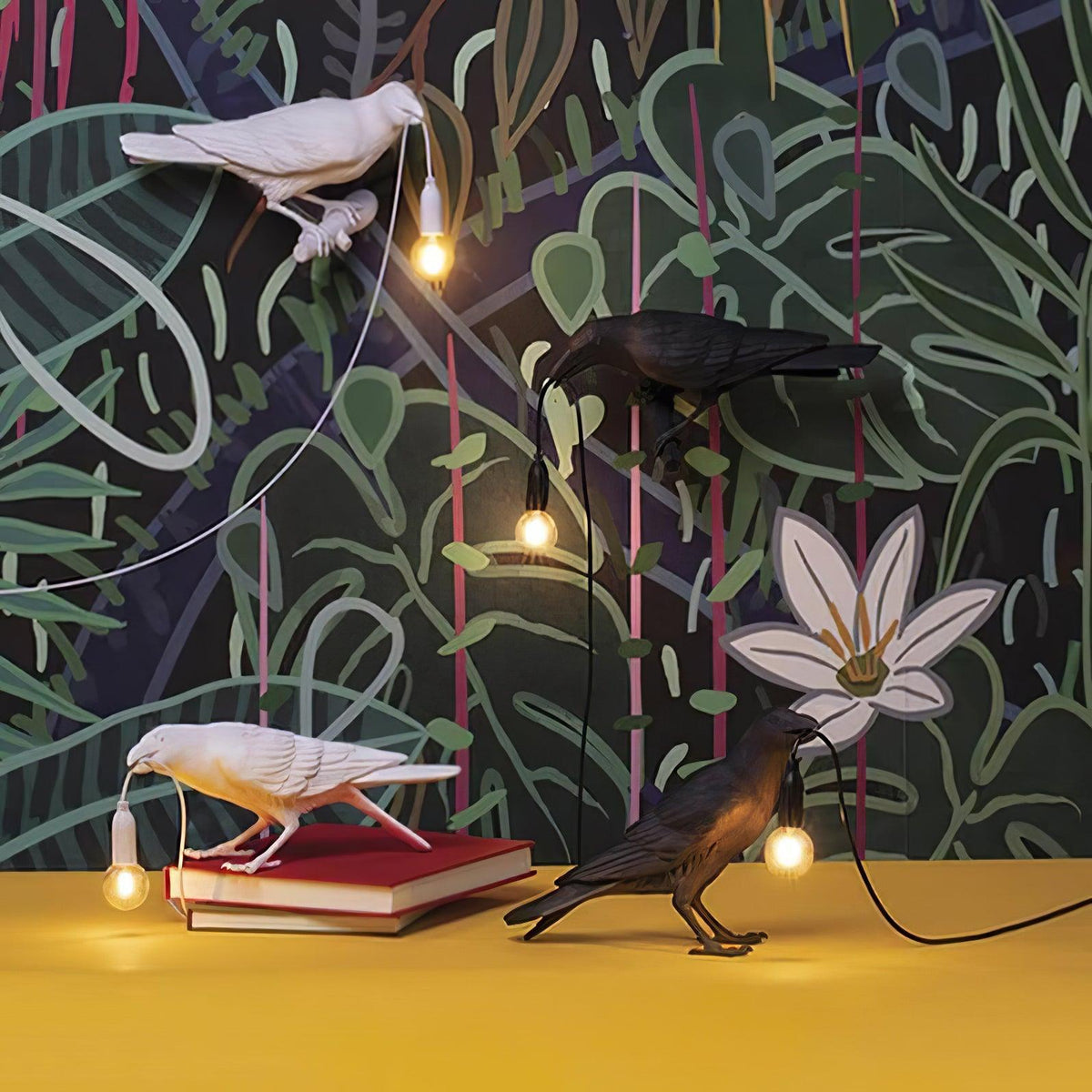 Corbeau Resin Raven Sculpture Edison Bulb Table Lamp