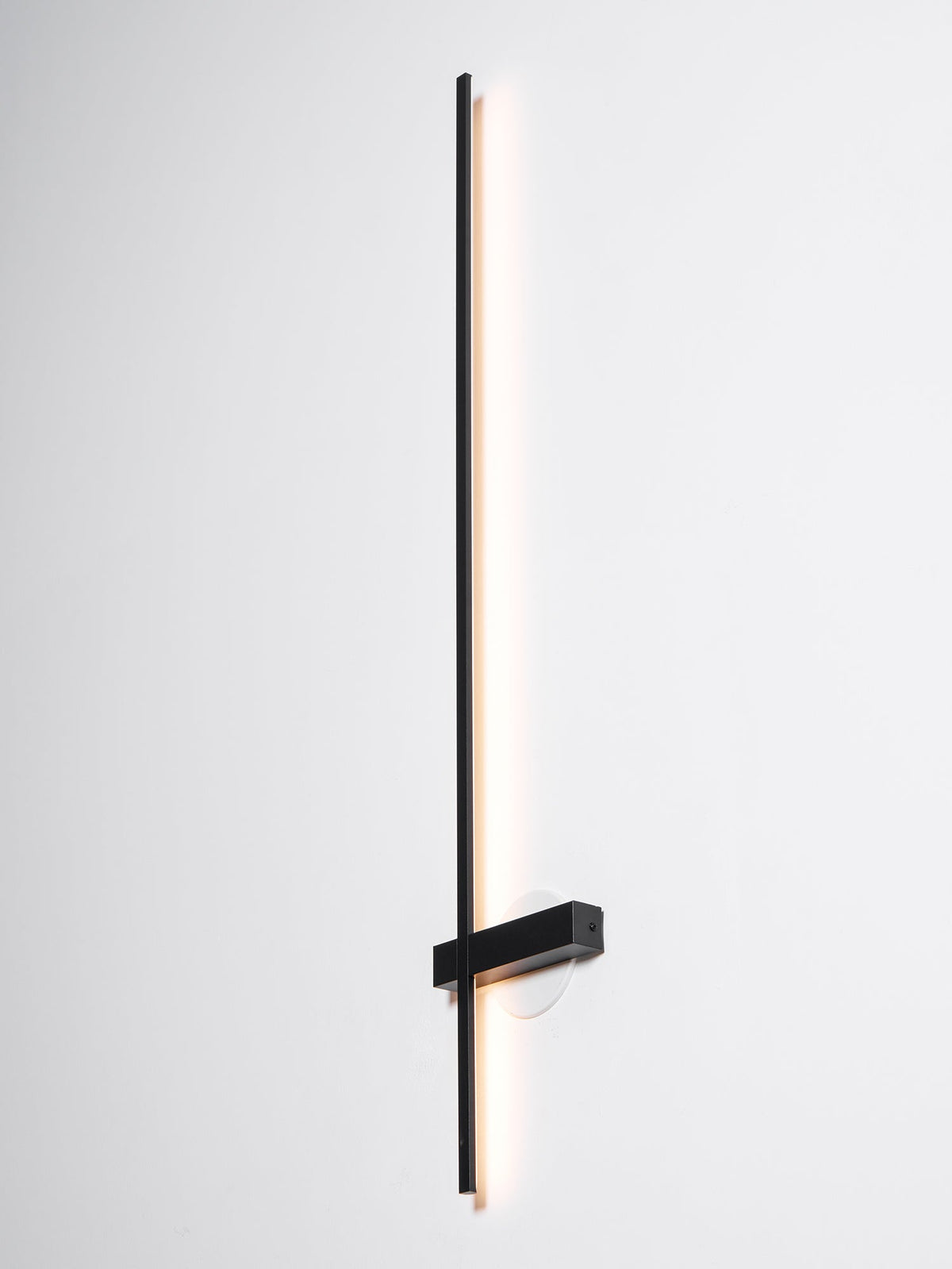 Rigo Linear LED Hardwired Wall Sconce