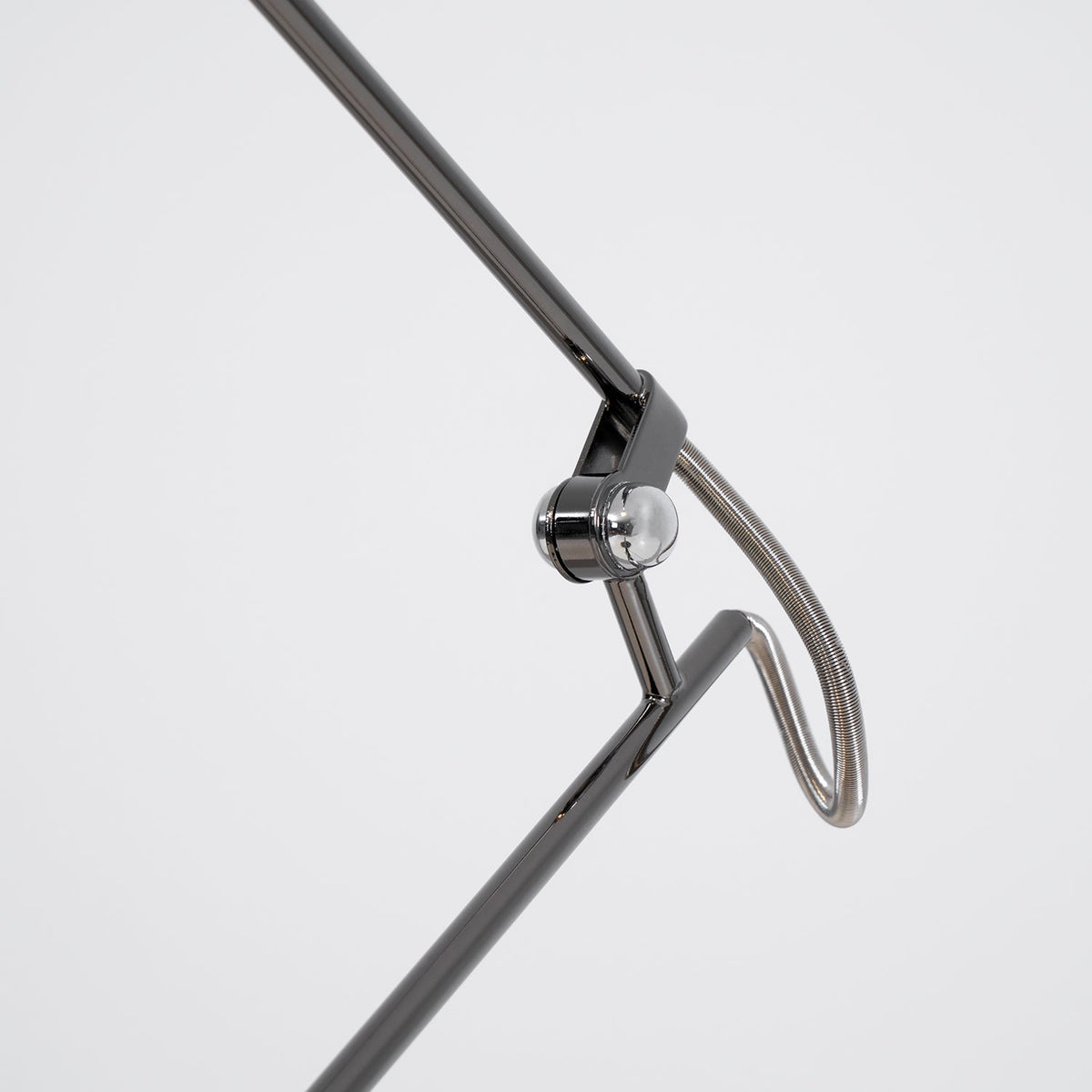 Ostin Black Metal LED Office Task Lamp