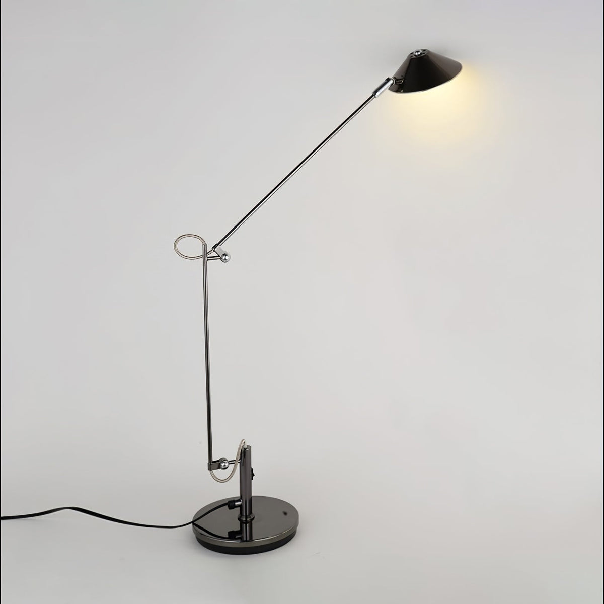 Ostin Black Metal LED Office Task Lamp