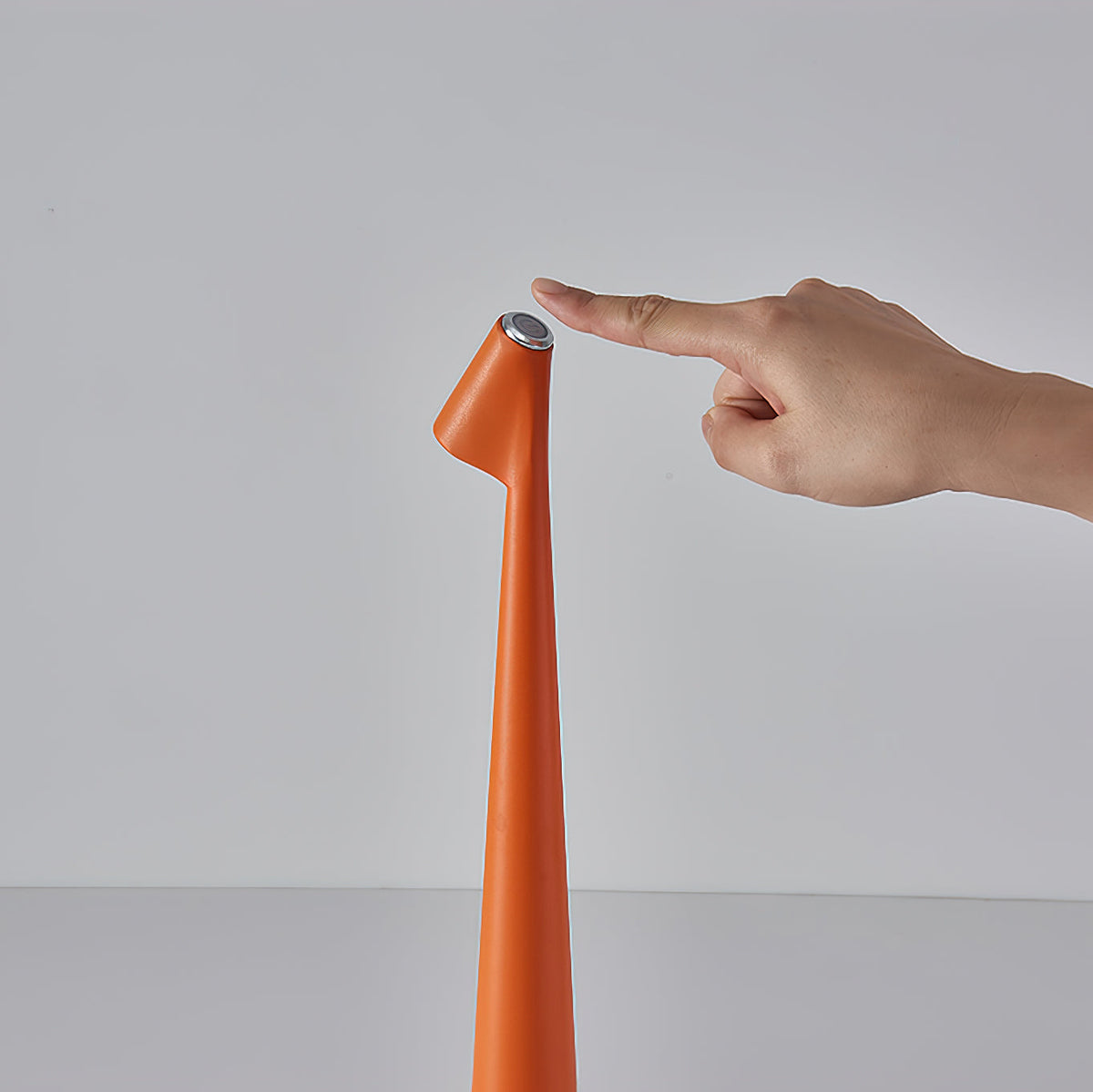 Yselle Slim Conical LED Floor Lamp