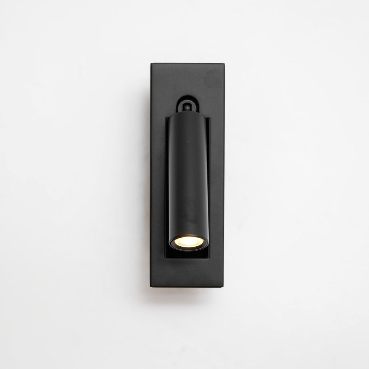 Lumo Recessed Bedside Reading Sconce