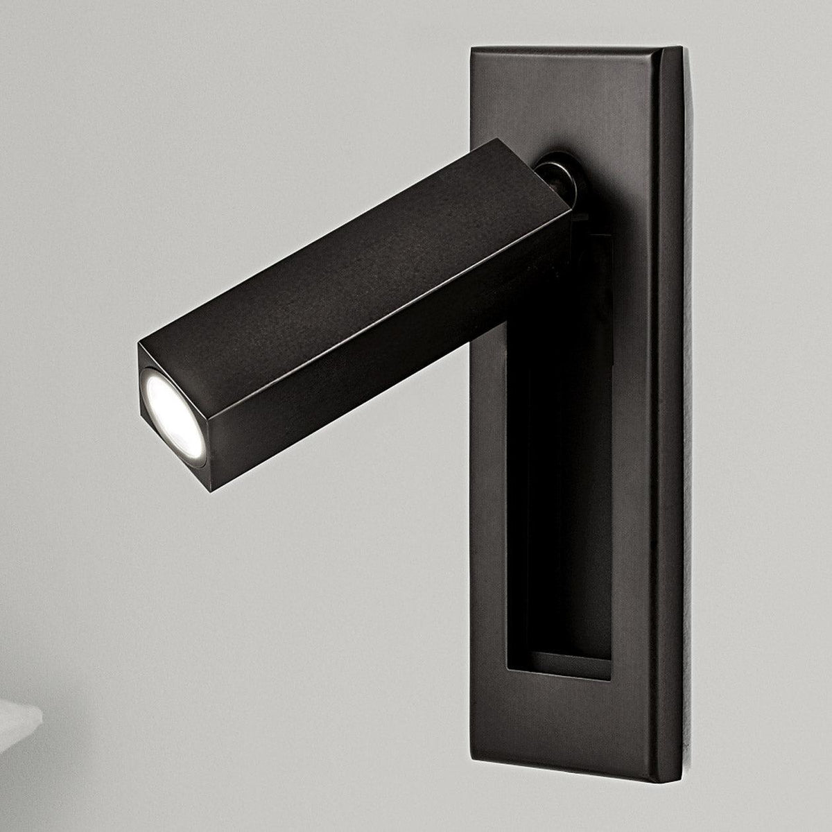 Lumo Recessed Bedside Reading Sconce