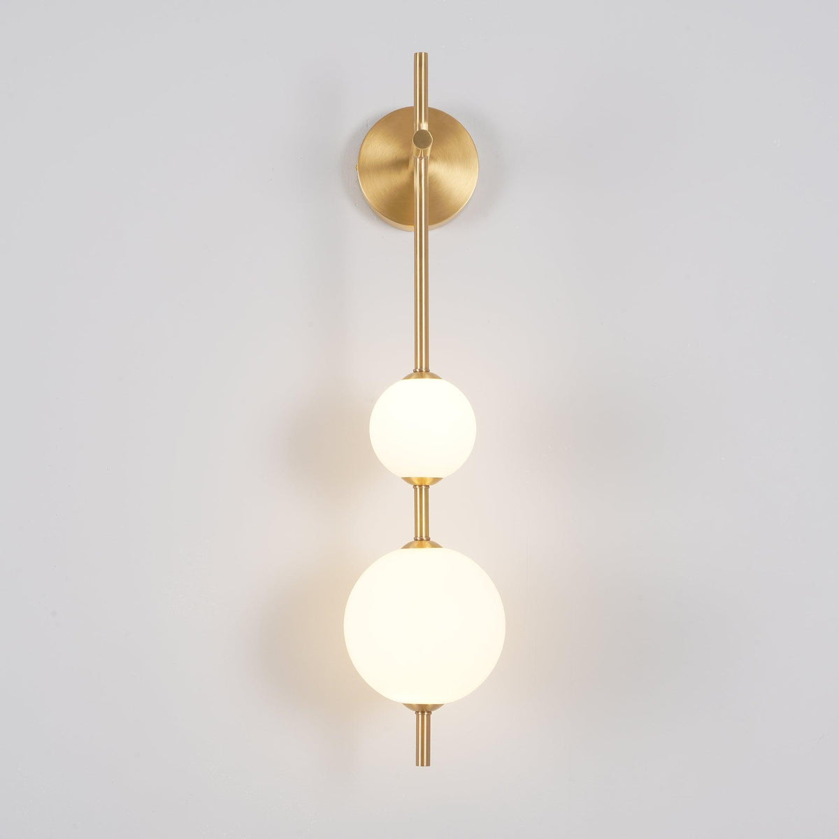 Kaskade Globe Wall Sconce