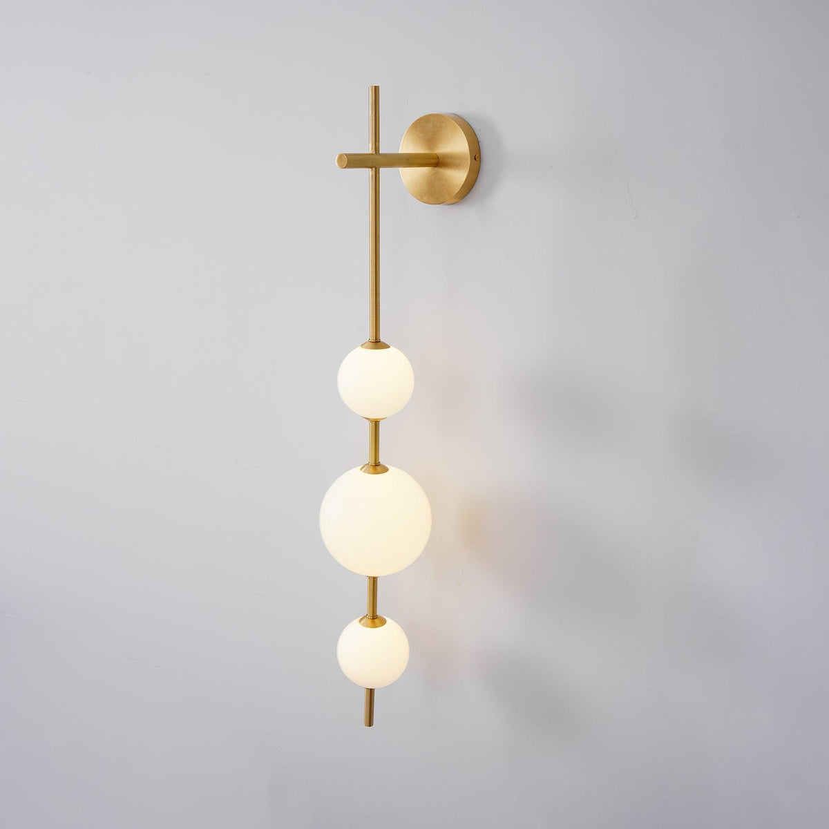 Kaskade Globe Wall Sconce