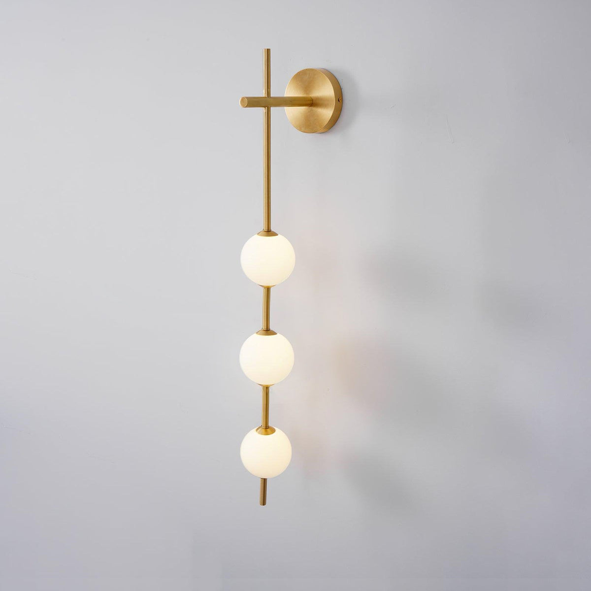 Kaskade Globe Wall Sconce